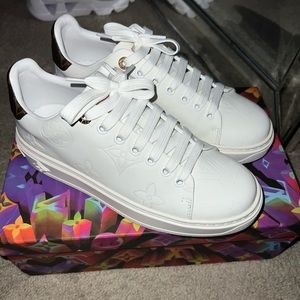 Louis Vuitton Time Out Sneaker👟I take offers!💕